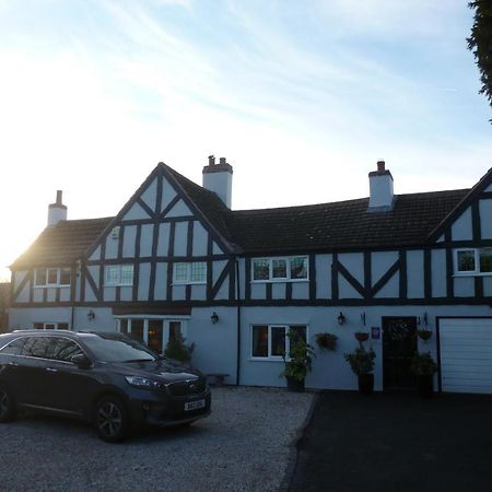 Newark Lodge Guest House Екстер'єр фото