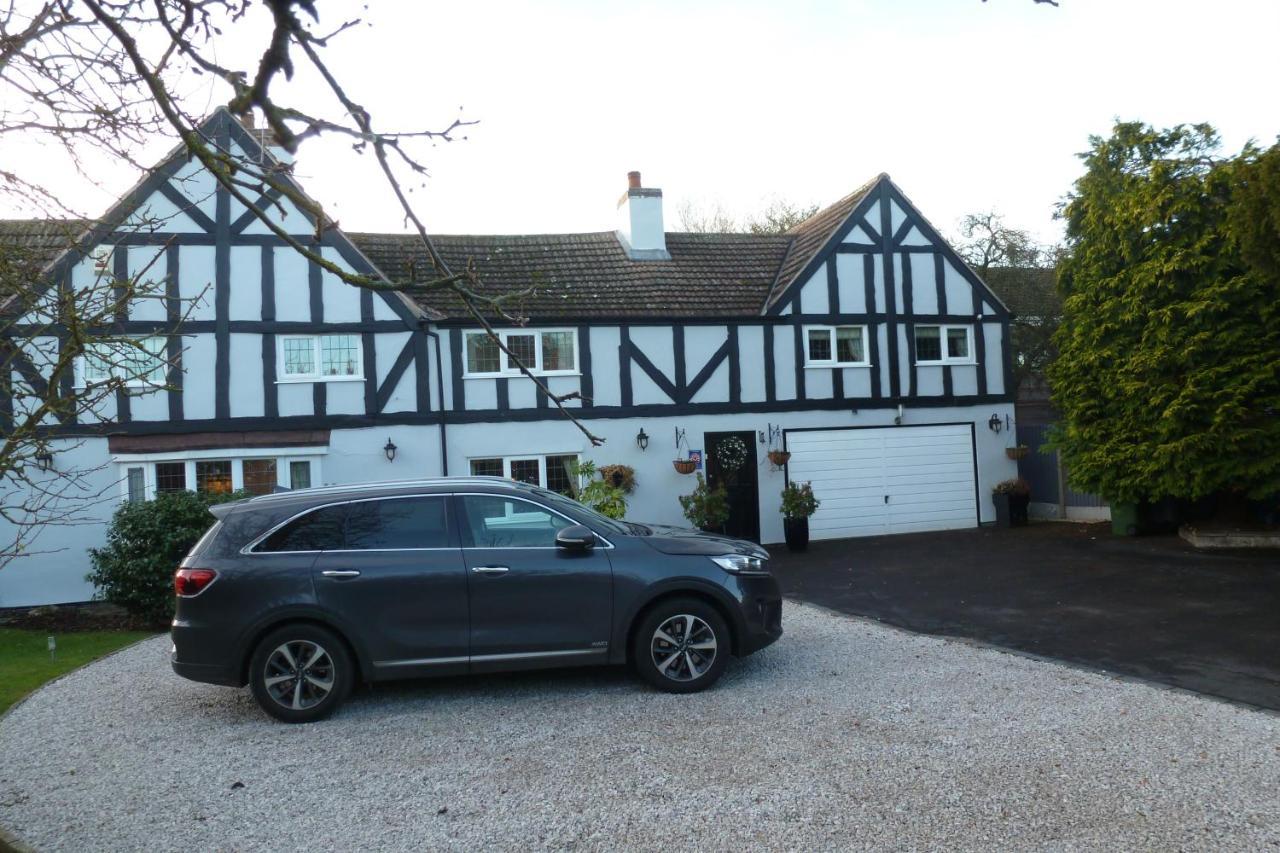 Newark Lodge Guest House Екстер'єр фото