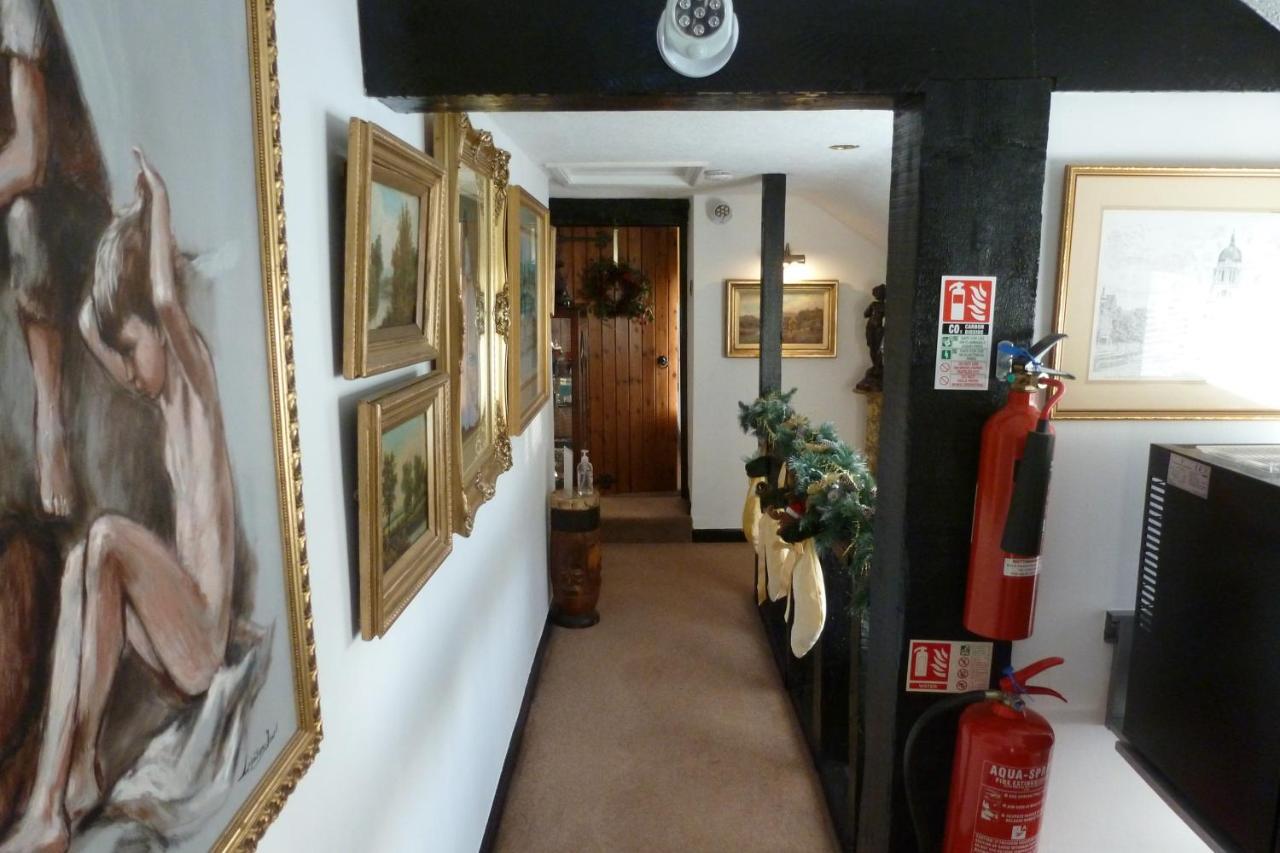 Newark Lodge Guest House Екстер'єр фото